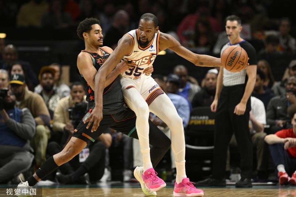 深思熟慮的 深思熟慮的